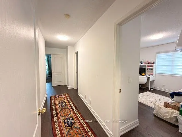 37 Royal Gala Cres #MAIN FLOOR — Photo 8