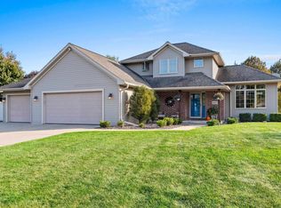 3667 Mighty Oak Trl, Green Bay, WI 54313