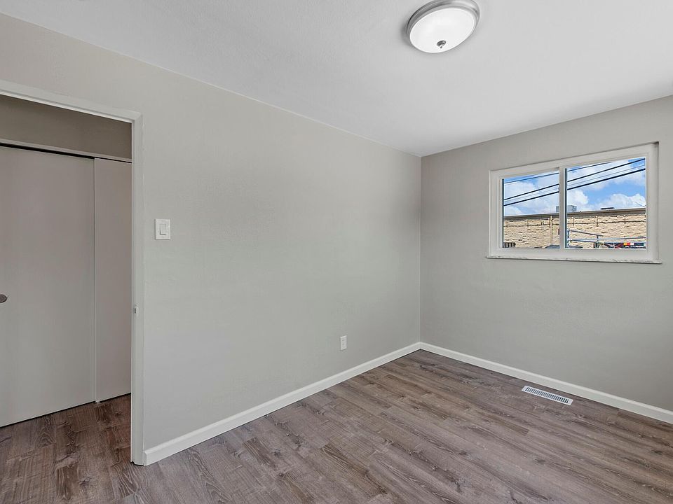 3892 Brittany Cir Bridgeton MO Zillow