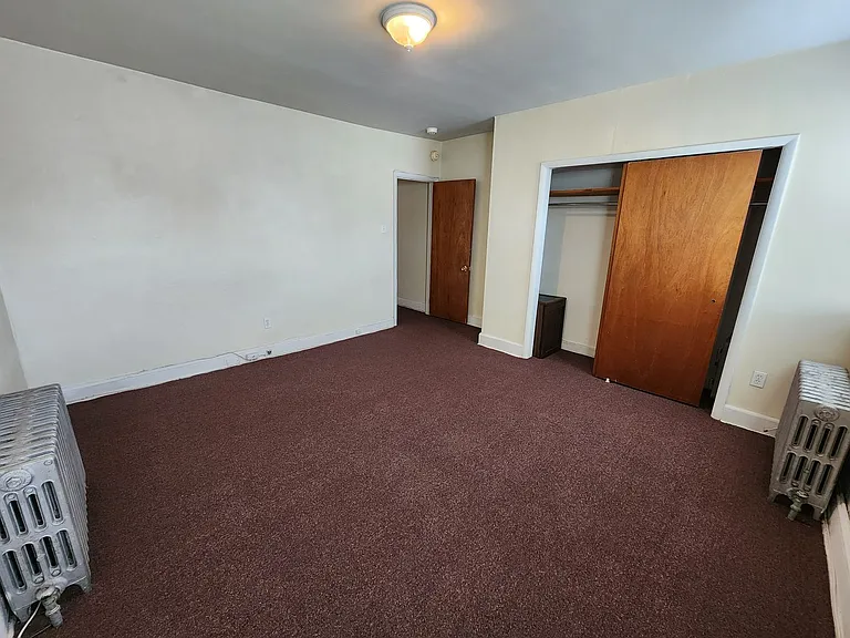 1527 S. 4th Street — Photo 17