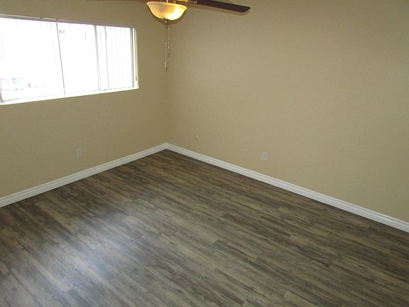 4th image of 8456 Parkway Dr #8456