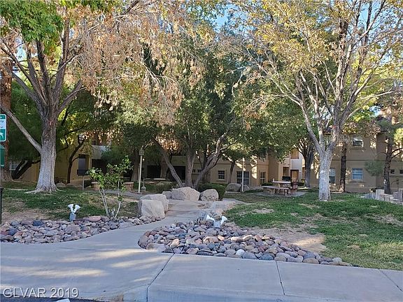 3rd image of 520 Arrowhead Trl Unit 1223
