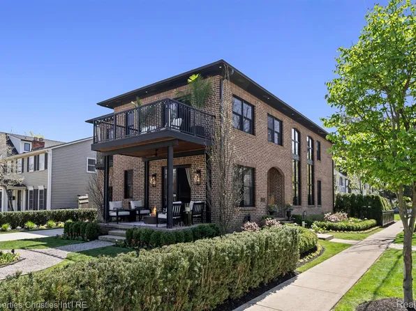 850 Greenwood St, Birmingham, MI 48009