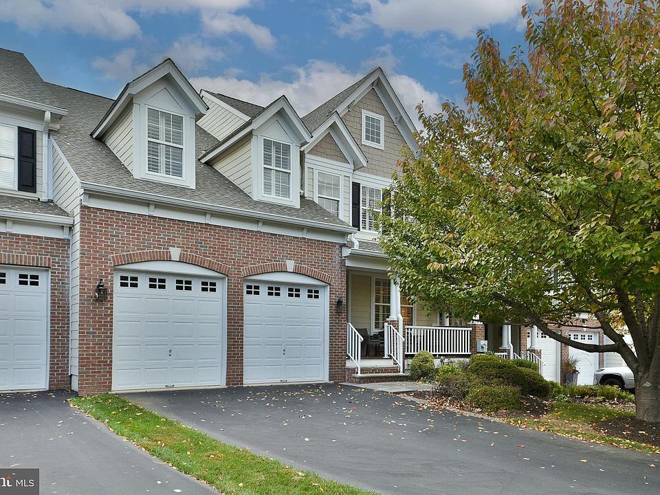 1st image of 617 Heath Ct