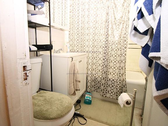 4th image of 1615 Commonwealth Ave #5OJ