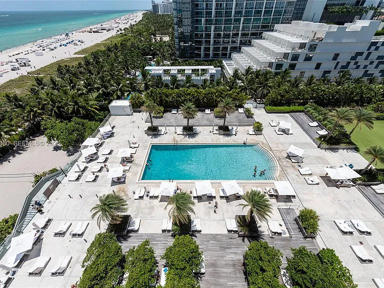 2301 Collins Ave #1009 — Photo 6