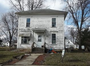 122 W Cherry St, Compton, IL 61318