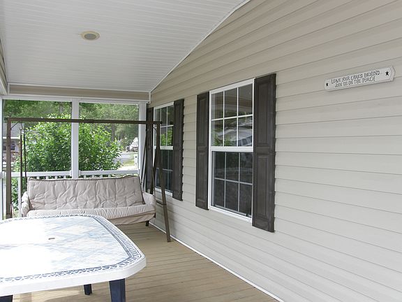 5th image of 572 Dogwood Dr