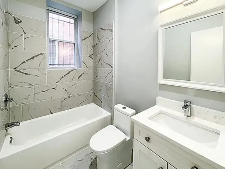 1312 Park Rd NW #1A — Photo 4