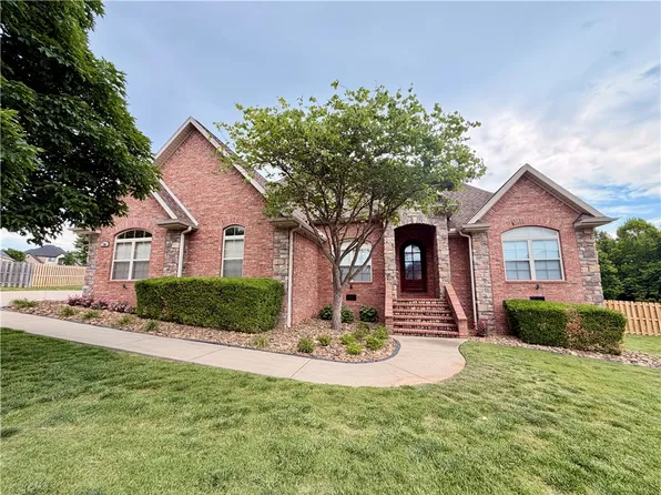 706 Gleneagle Ln, Cave Springs, AR 72718