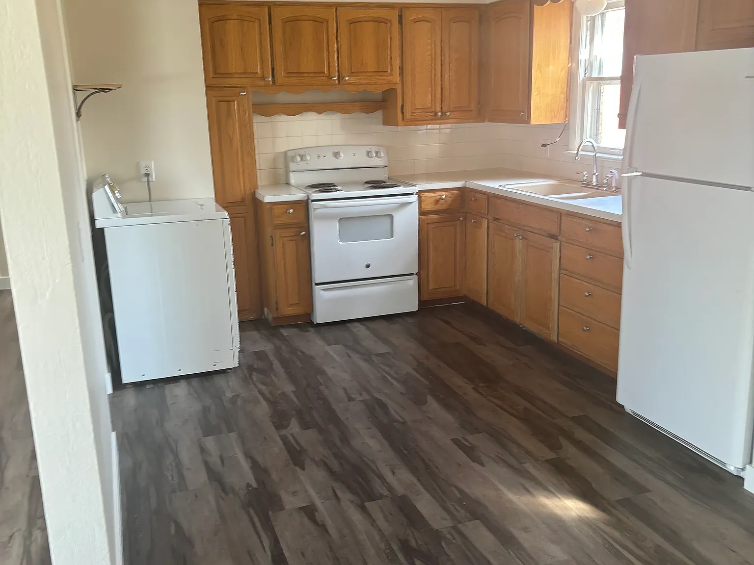 810 28th Ave — Photo 4