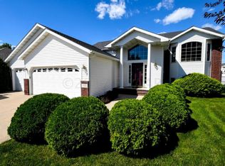 1009 43rd Ave N, Fargo, ND 58102