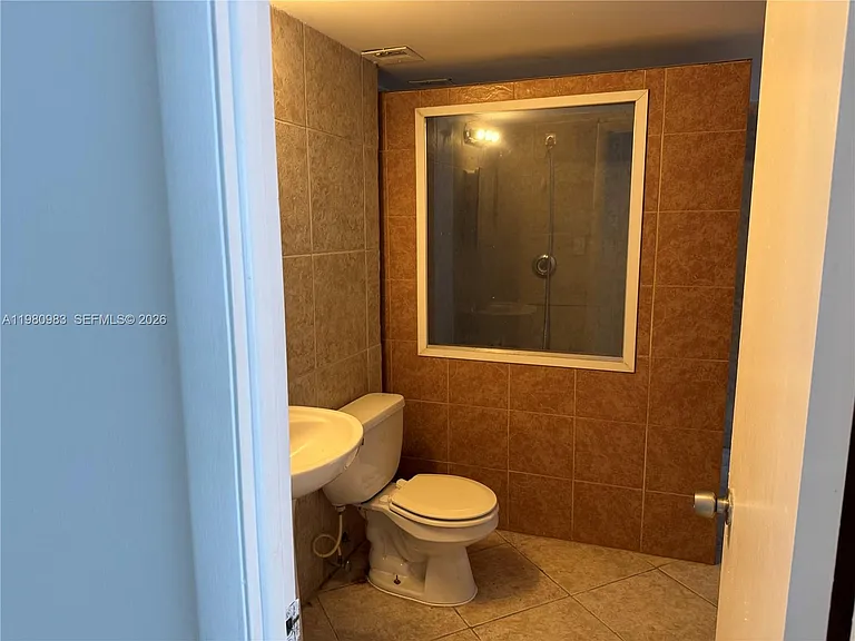 16740 NE 9th Ave #608 — Photo 8