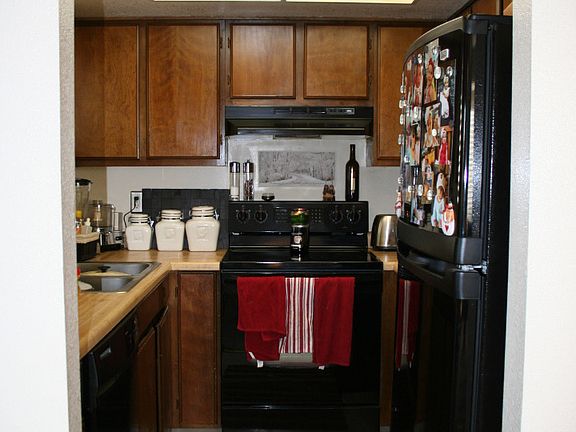3rd image of 715 San Conrado Ter Unit 5