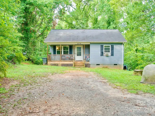 2379 Pea Ridge Rd, Mill Spring, NC 28756