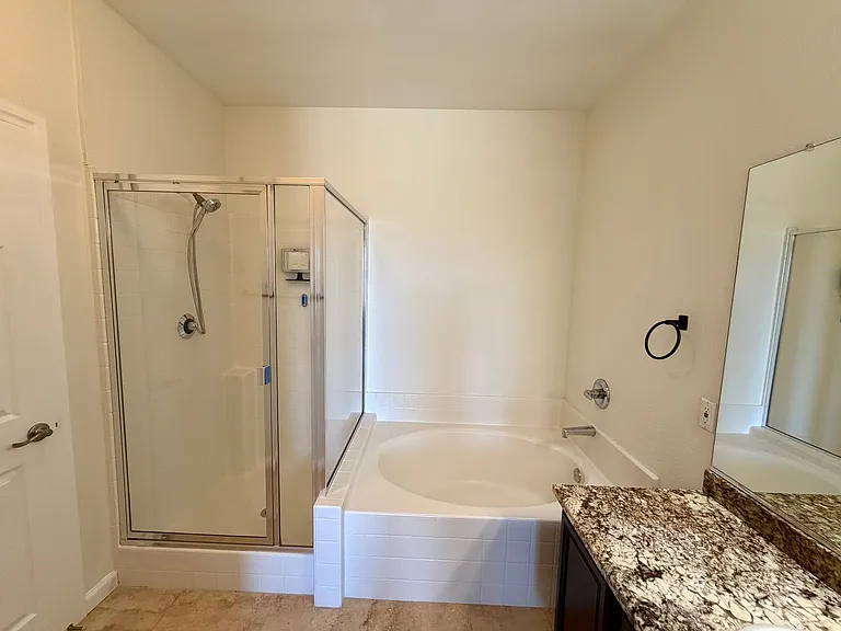 704 Peachy Canyon Cir #202 — Photo 32