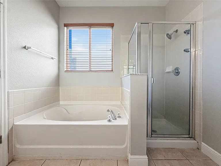 10250 Malpas Point — Photo 18