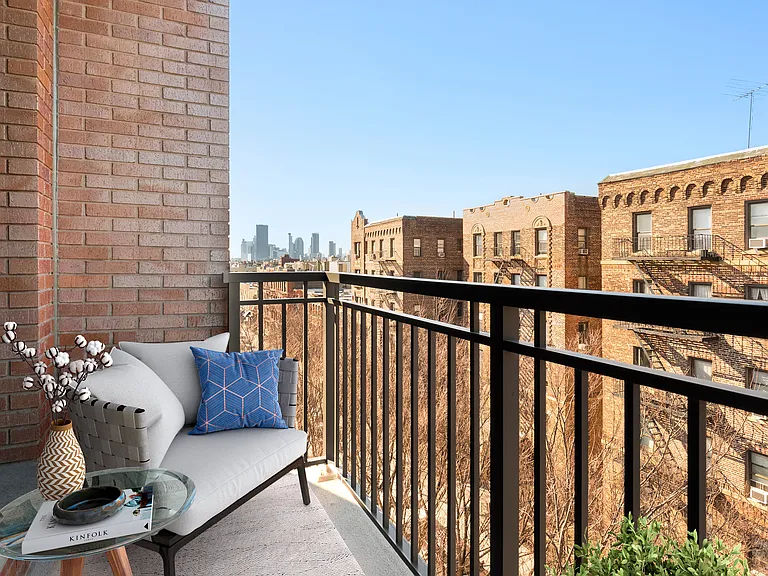 28-15 35th St #6B — Photo 8