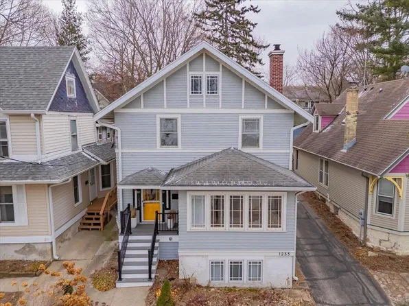 1233 East Johnson Street, Madison, WI 53703