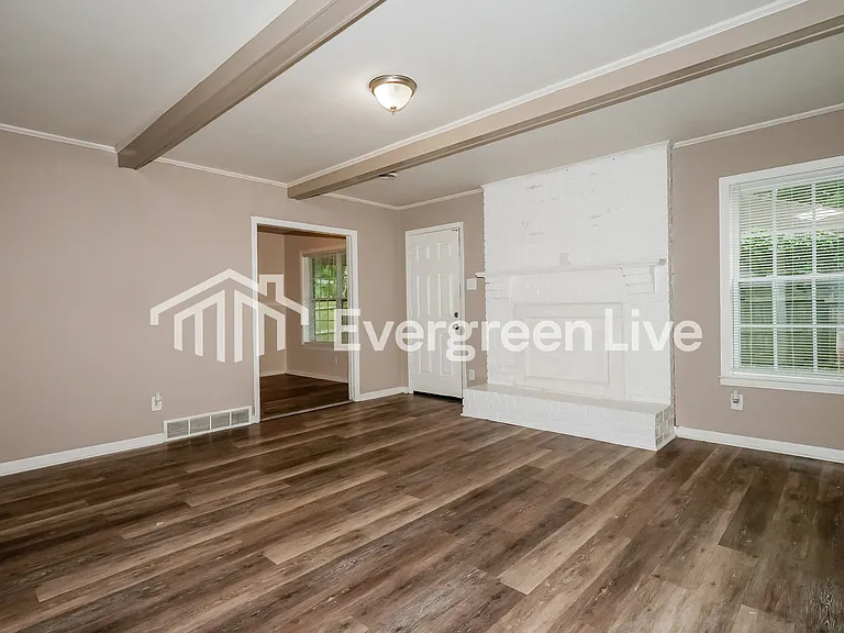 3285 Canyon Rd — Photo 6