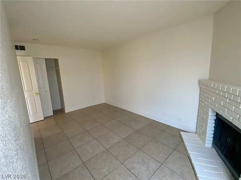6994B Issac Ave #B — Photo 21