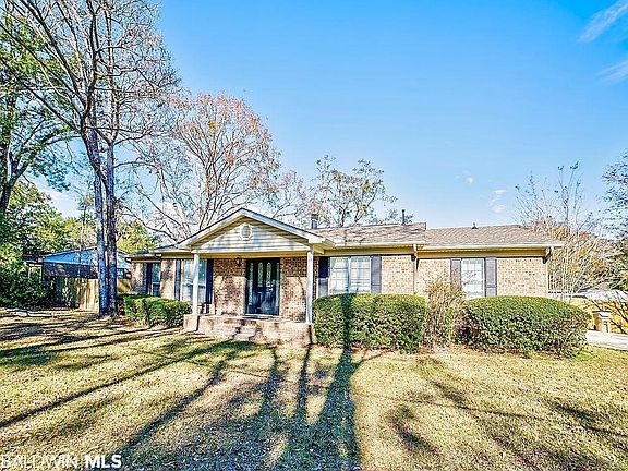 3rd image of 3760 Le Blanc Dr
