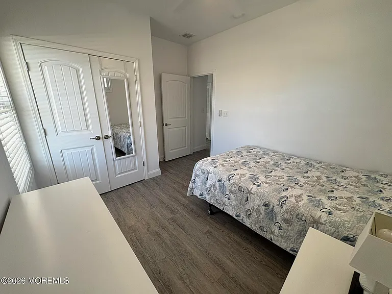 215 Heron Rd — Photo 12