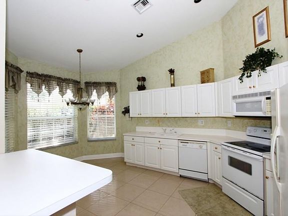 2nd image of 7840 S Aragon Blvd Unit 1