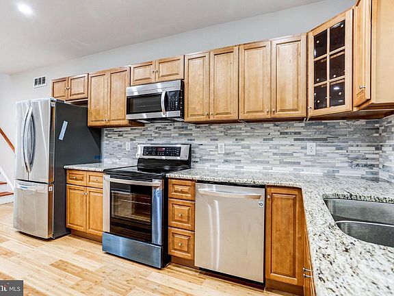 2nd image of 2507 E Allegheny Ave