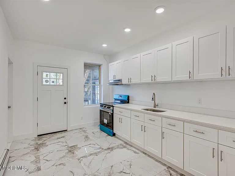 520 E Jersey St #B — Photo 2