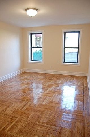2nd image of 334 Montgomery St APT B5