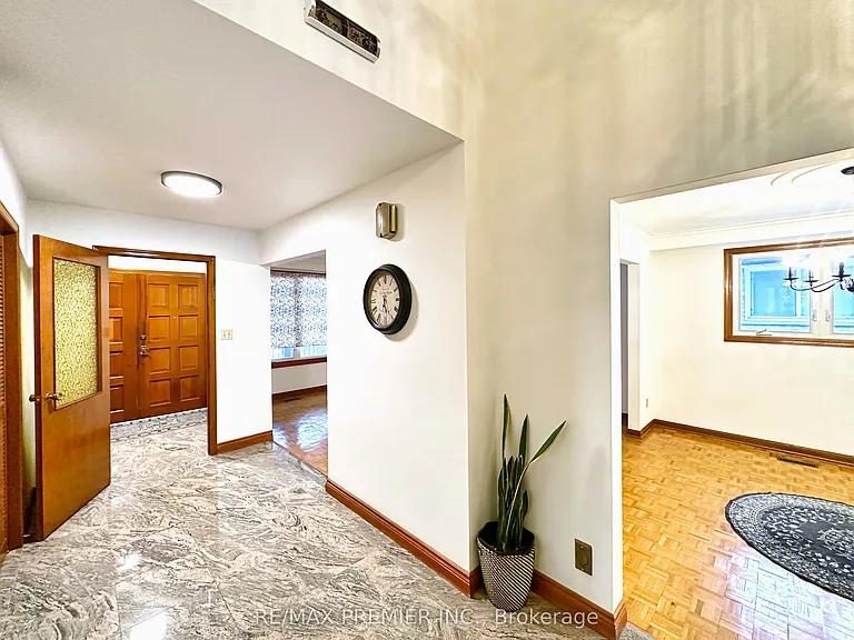 56 Fairchild Ave #MAIN — Photo 39