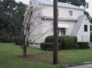 43 Scolly St, Warwick, RI 02889