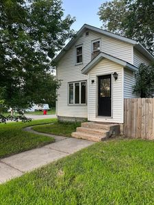 1210 9th St NE, Austin, MN, 55912