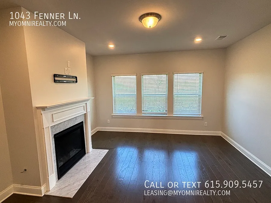 1043 Fenner Ln. — Photo 3