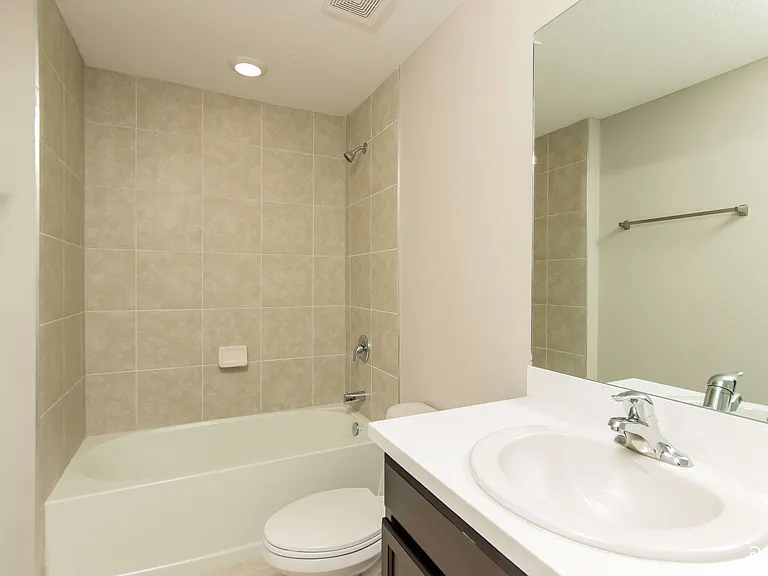 2110 Watkins Rd SE — Photo 10