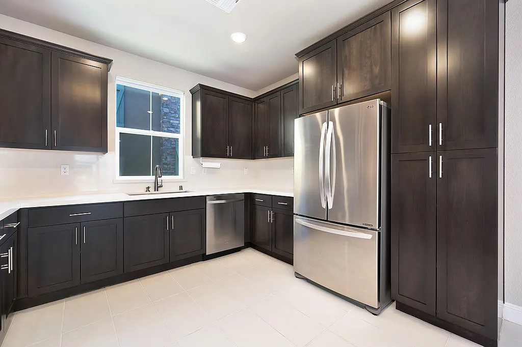 3 bed, 2.5 bath, 1684 sqft, $3,100 — Photo 1