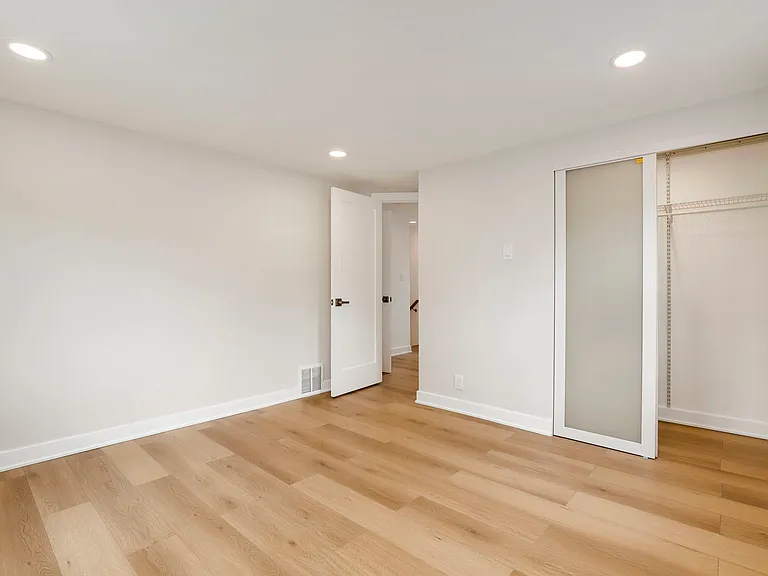 4340 N Oakley Ave #CH — Photo 22