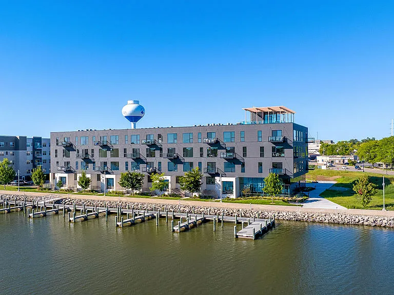 Mackson Corners Waterfront — Photo 8