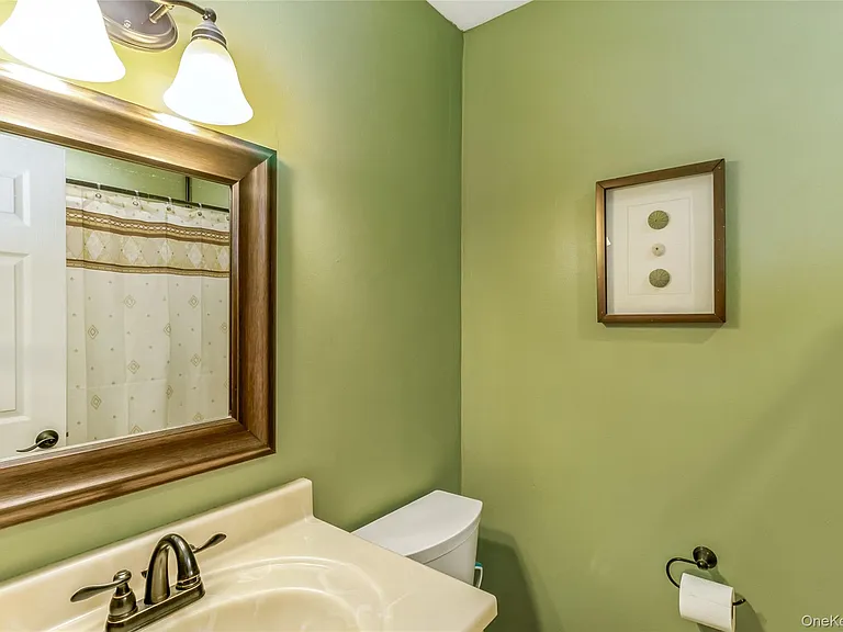 48 Pointe Cir S — Photo 20