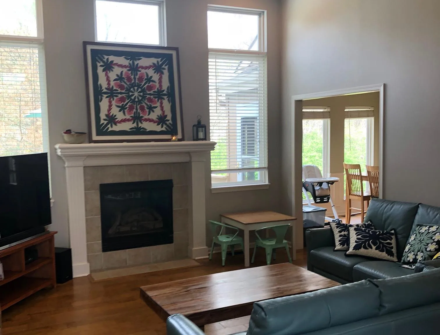 4 bed, 1900 sqft, $2,200 — Photo 3