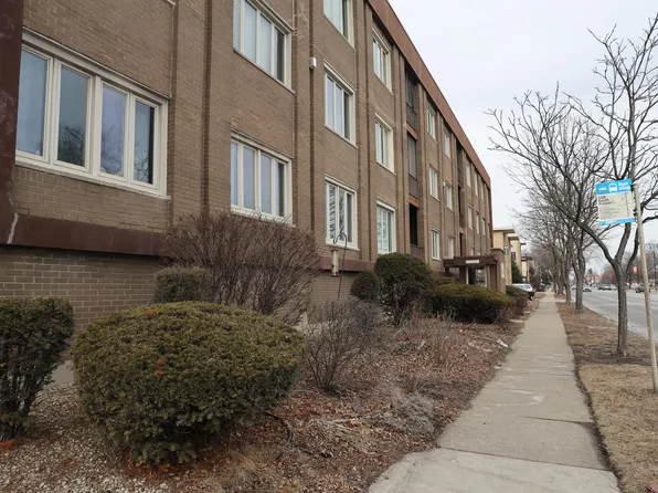 10048 S Pulaski Rd APT 2C, Oak Lawn, IL 60453