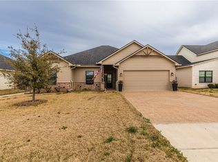 205 Swan Lake Dr, Waco, TX 76708