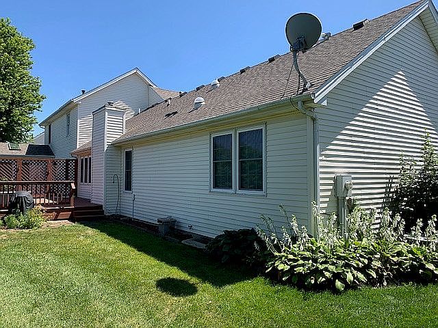 2nd image of 2002 Farm Dr