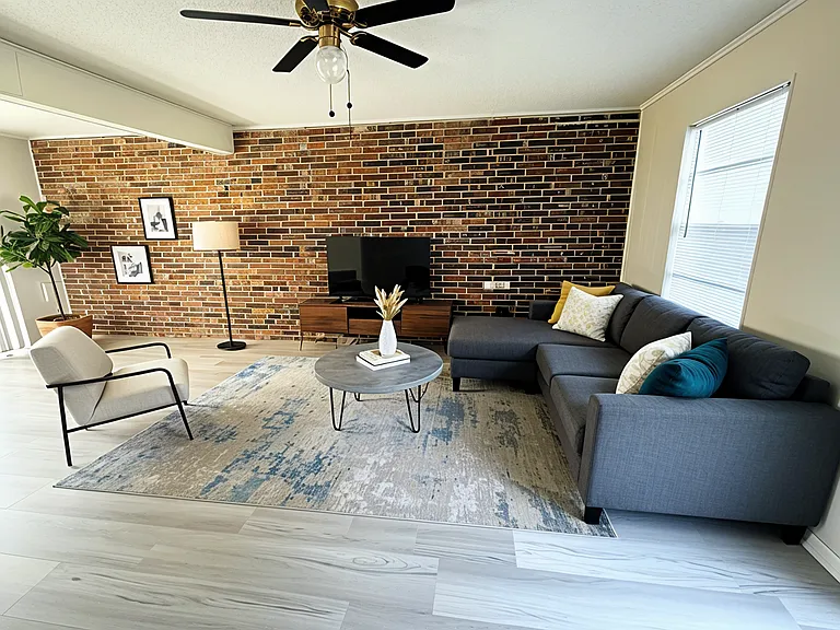402 S 2nd St #B — Photo 4
