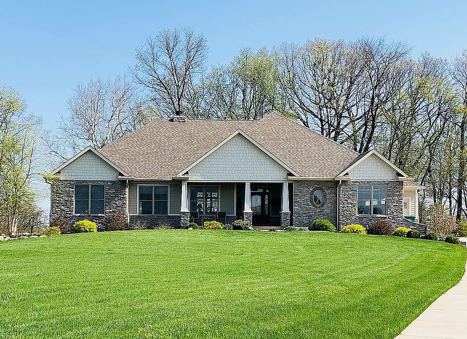2nd image of 1233 E Creekview Dr