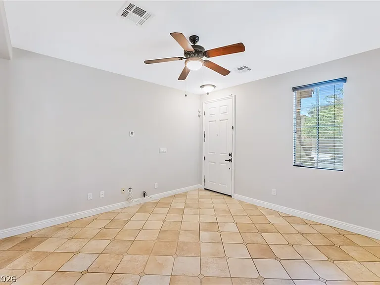 8456 Trudeau Ave — Photo 6