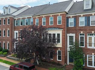 43781 Apache Wells Ter, Leesburg, VA 20176