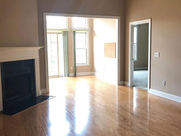 3rd image of 3013 Braewood Ct