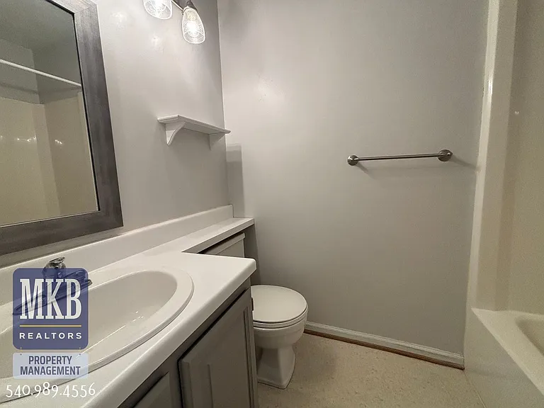 2527 Gatehouse Ln — Photo 25